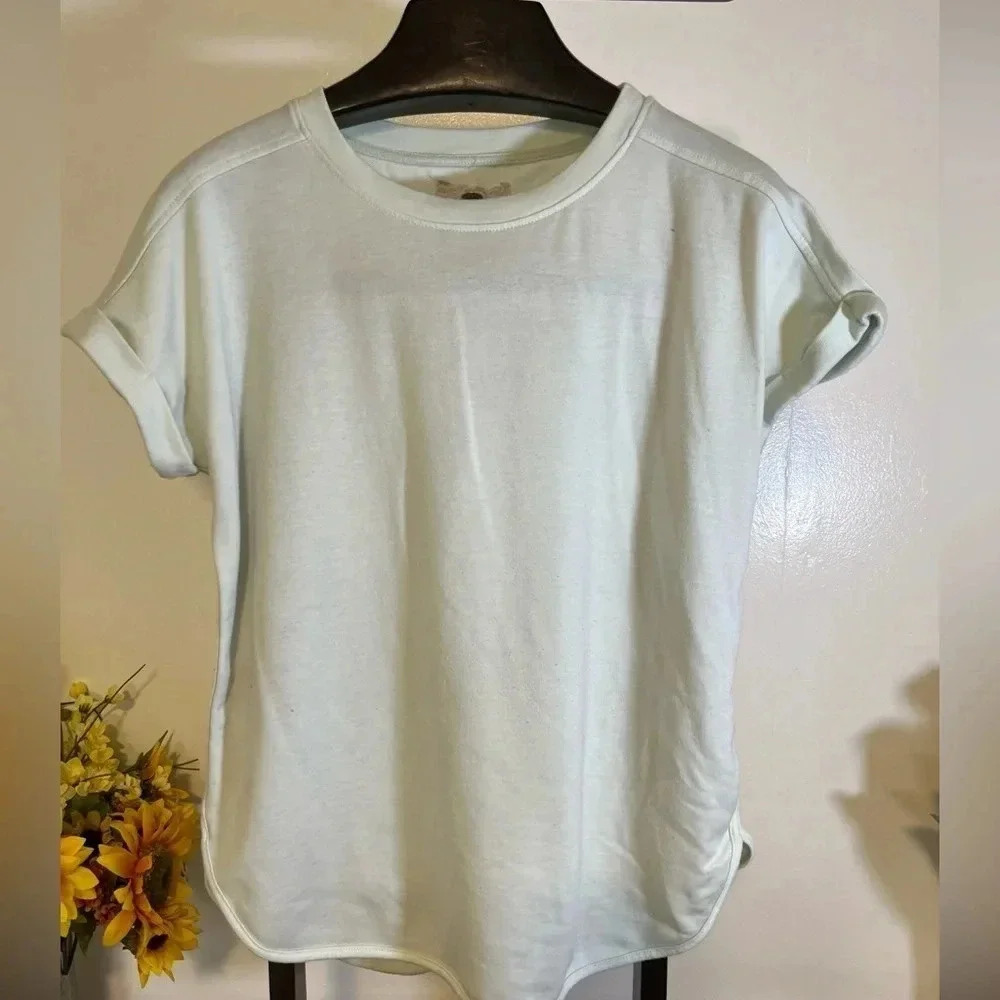 Cupid women’s Size L Light green T-shirt